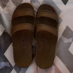 Women’s sandals